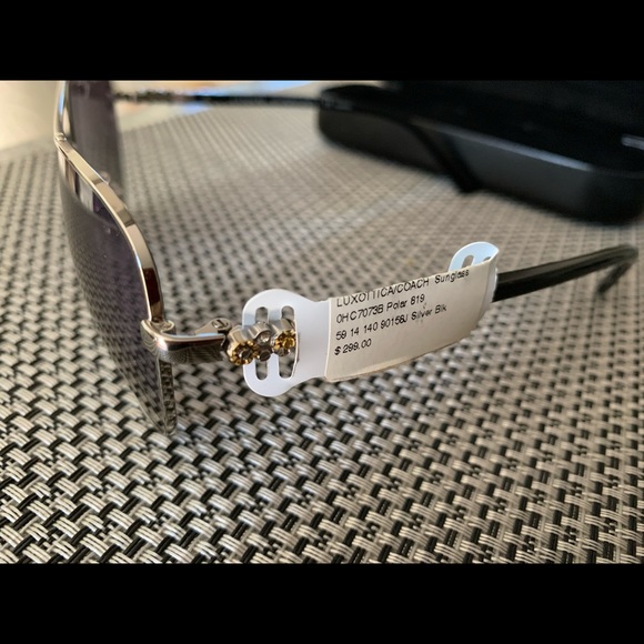 Coach sunglasses (New) - Picture 3 of 3
